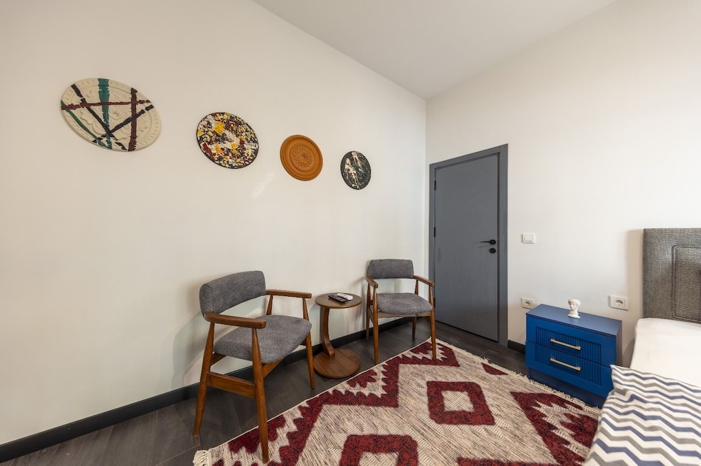 Hexa Suites Hotel 36/50