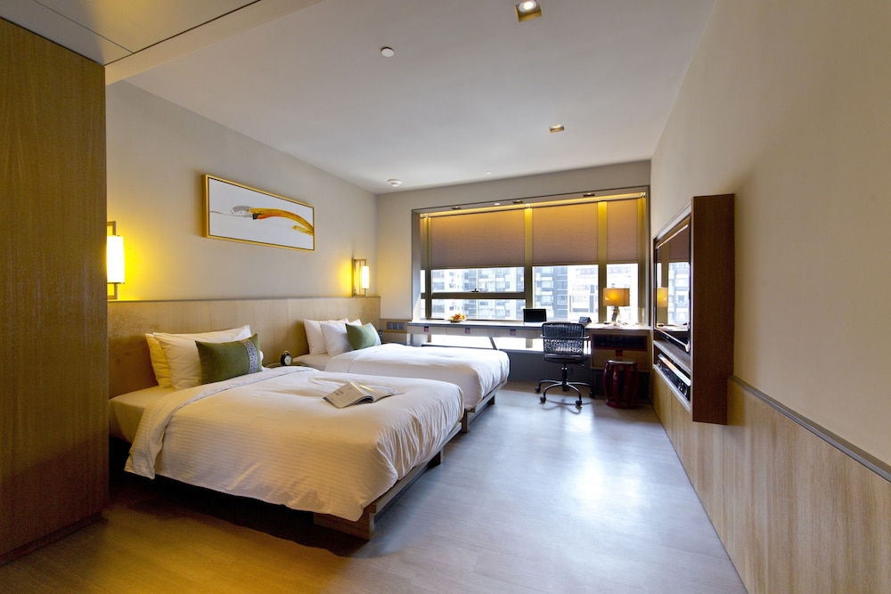 Wanchai 88 Hotel (ex. V Wanchai 2) 13/49