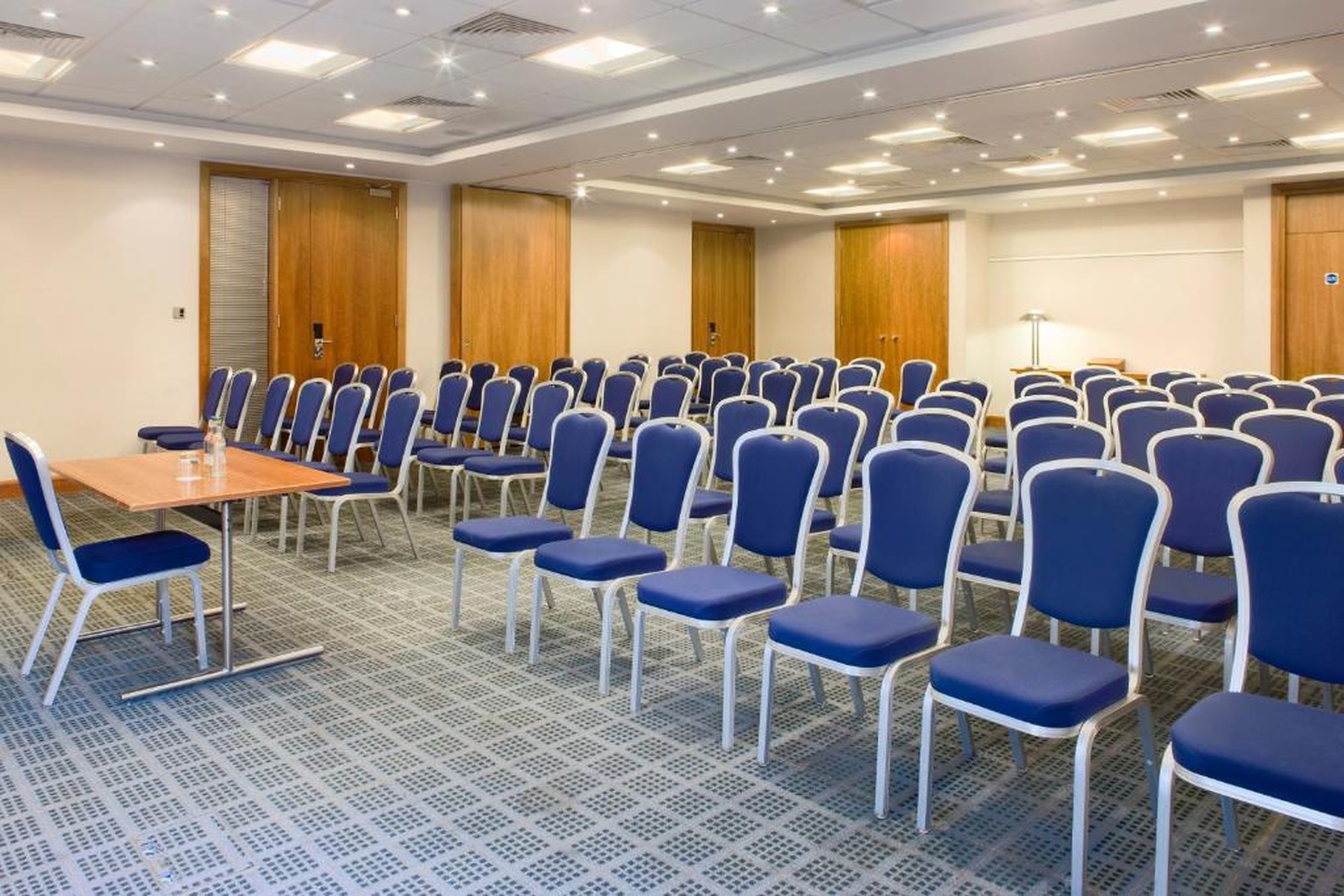 Holiday Inn Rochester Chatham an IHG Hotel 65/79