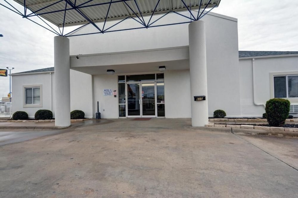 Motel6 Denison, TX 45/56