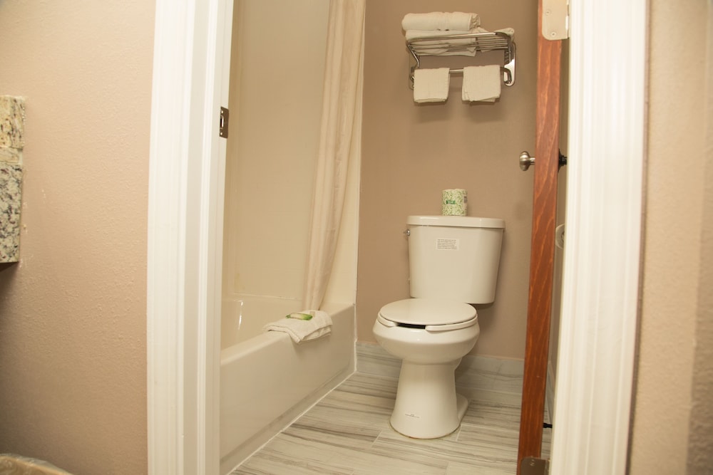 Americas Best Value Inn - Indy Northwest 12/27
