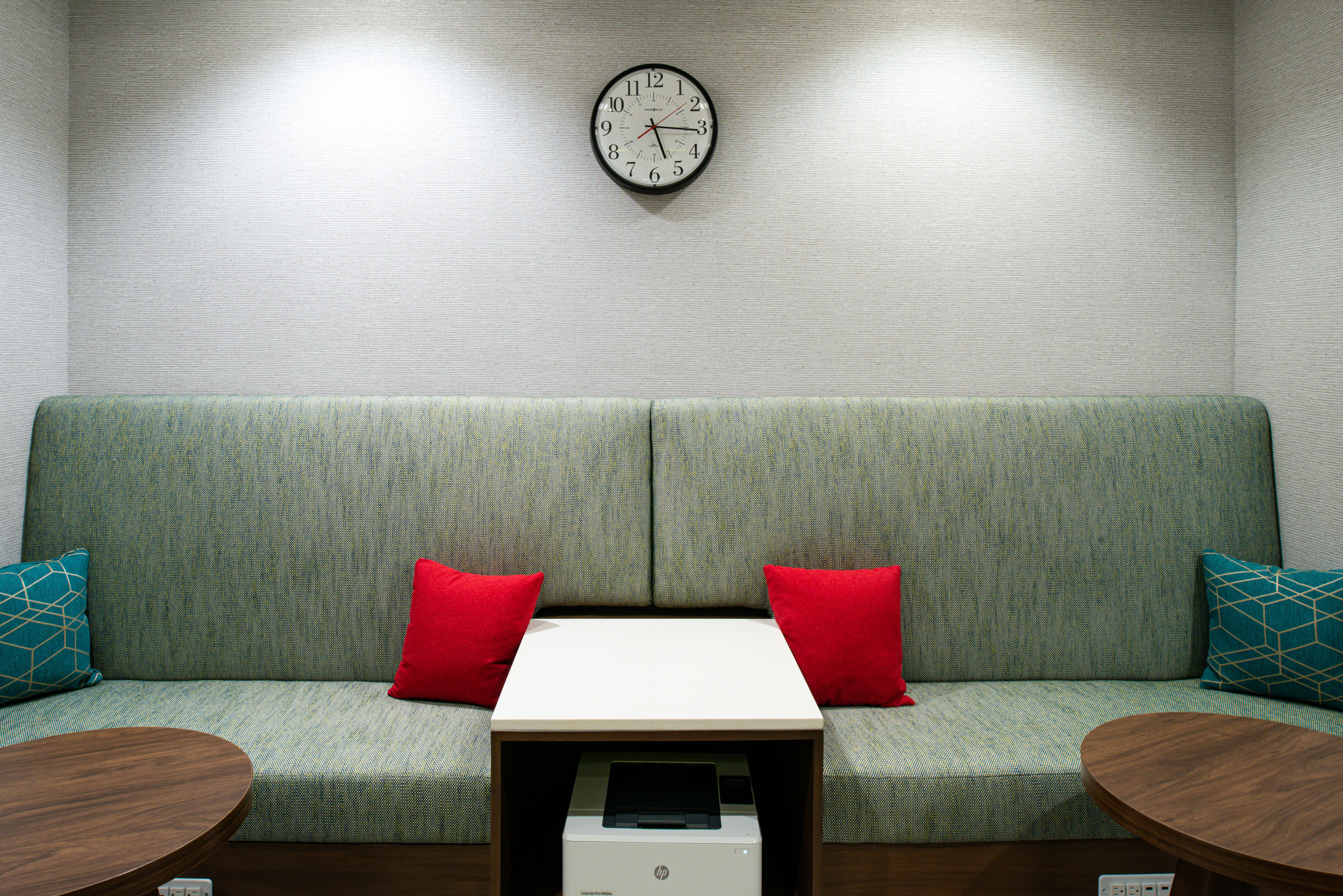 Hampton Inn Suites Adrian Mi 35/52