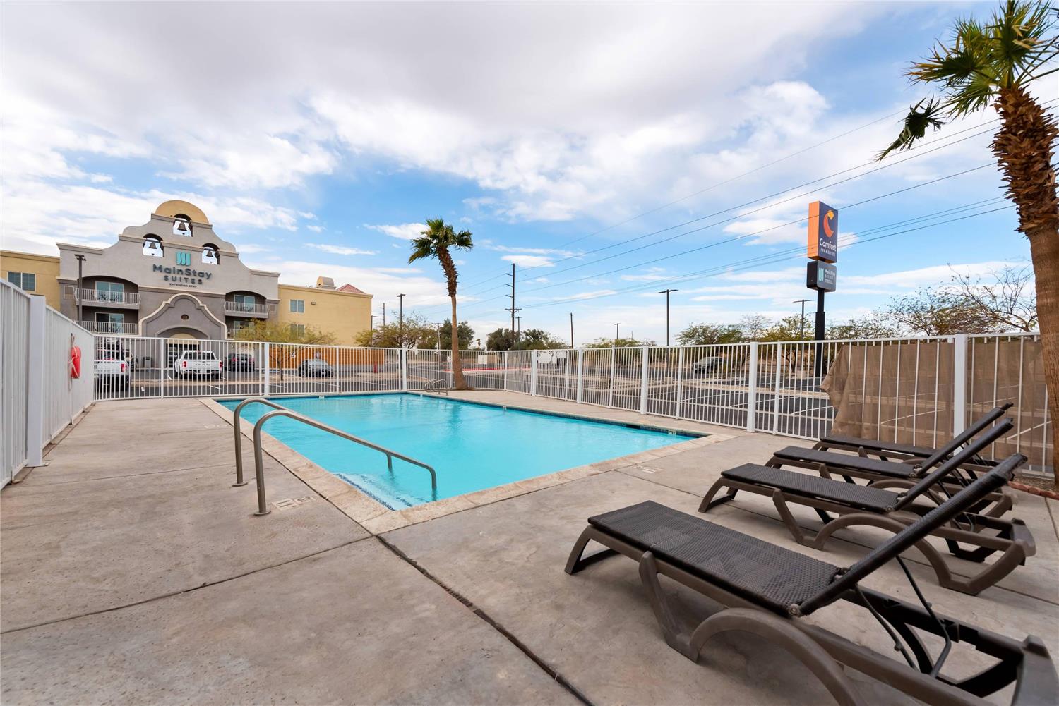 MainStay Suites El Centro I-8 9/23
