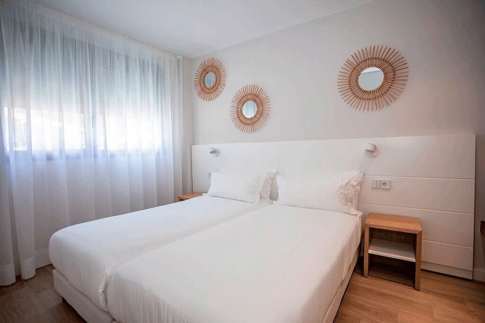 2 Bedrooms, Type B, Premium, Apartment, Double and Twin Beds, Terrace