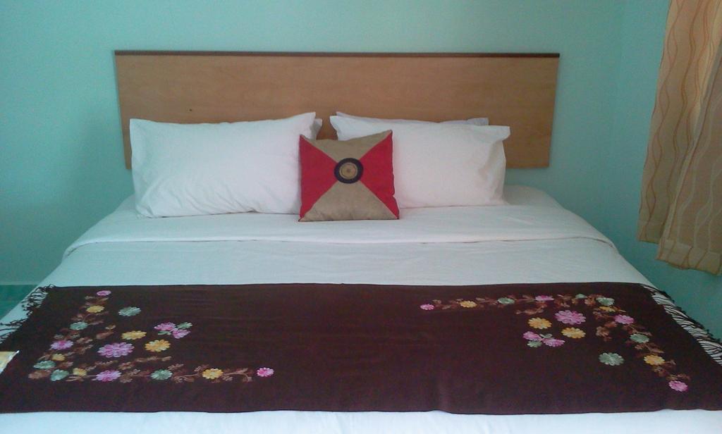 Rose Inn Motel 18/26