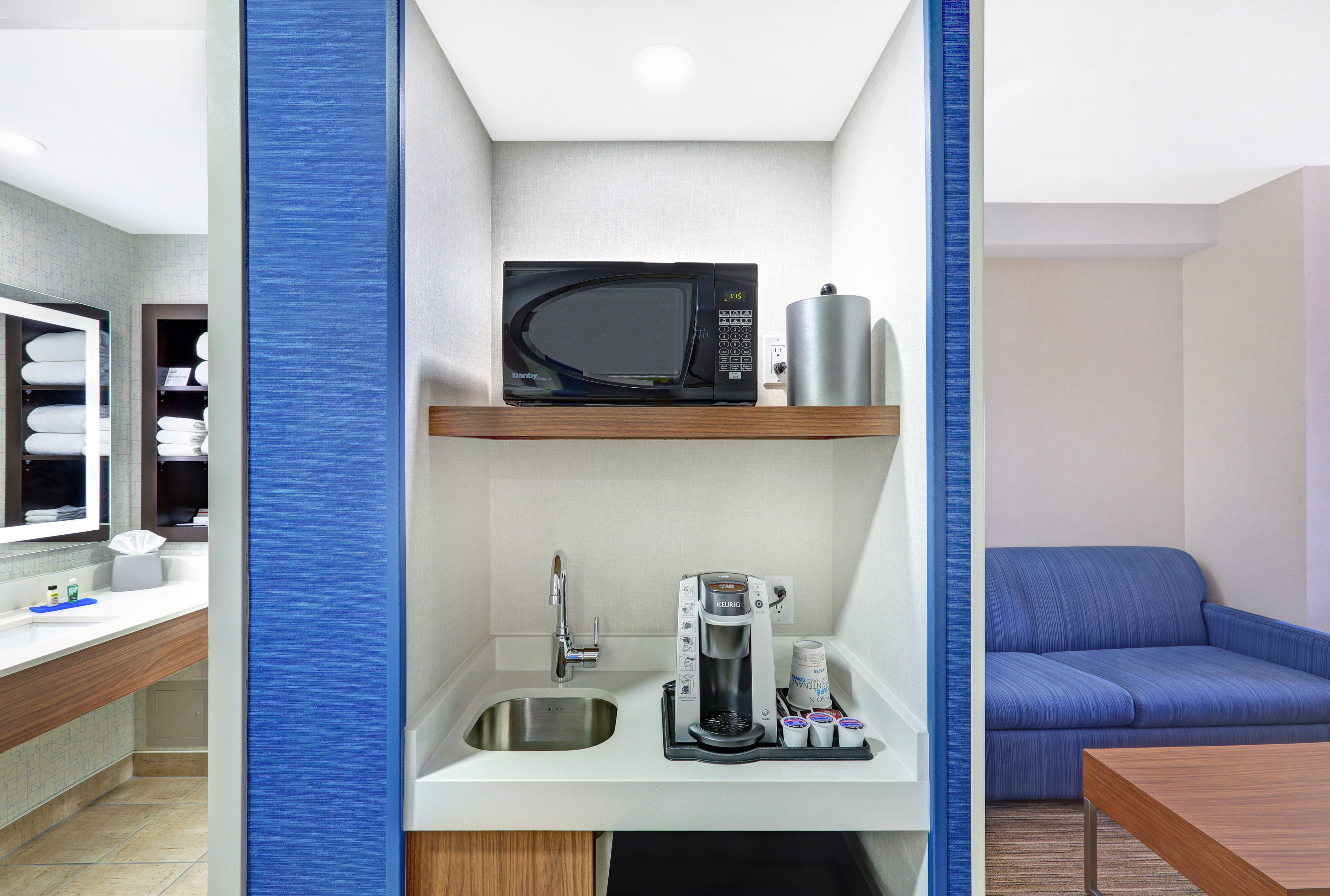 غرفة بسريرين كوين لذوي الإعاقة، Holiday Inn Express Hotel Suites Woodstock South 6/6