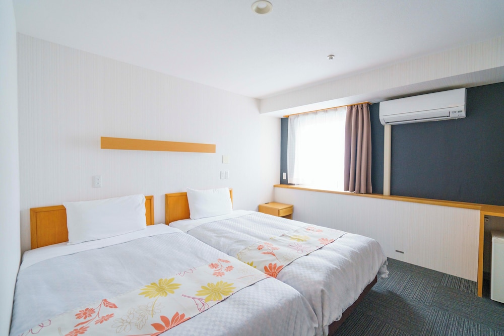 Hollywood, Twin Beds