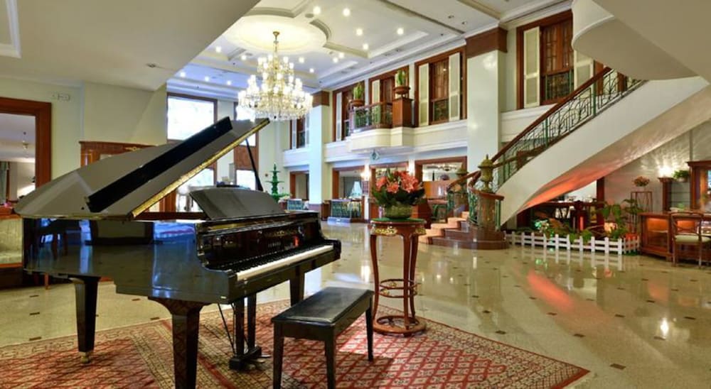 Evergreen Laurel Hotel 15/69