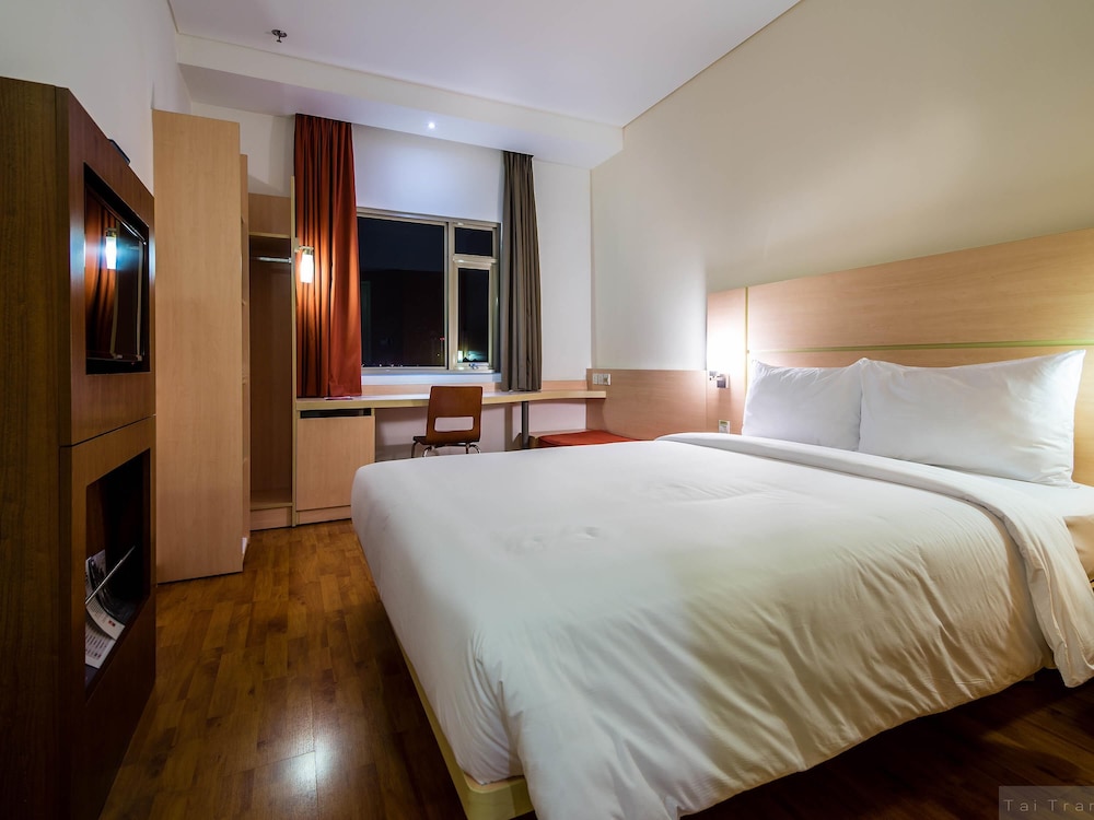 Ibis Saigon South 20/50