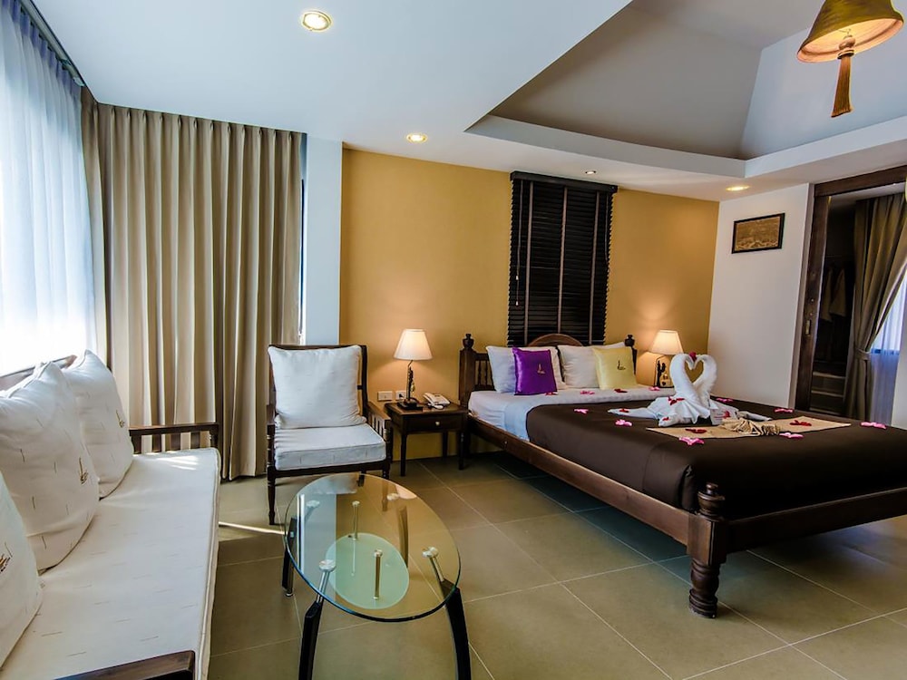 Goldenbell Hotel Chiangmai 17/60