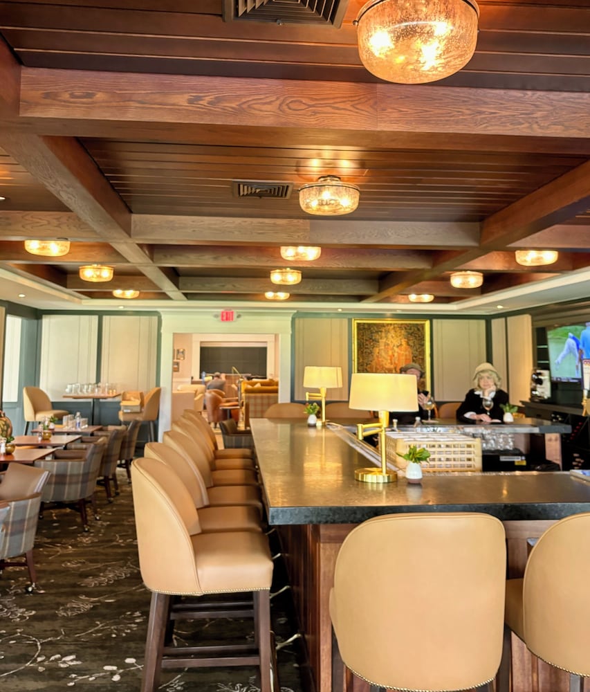 The White Mountain Hotel And Resort 33/49