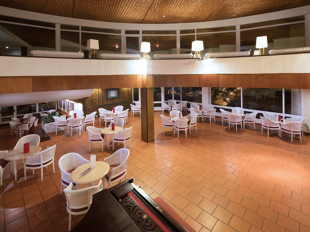 Baia Madeira Hotel - Ocean Beachfront 39/54