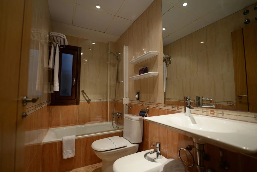 Monarque Costa Narejos Hotel 24/24