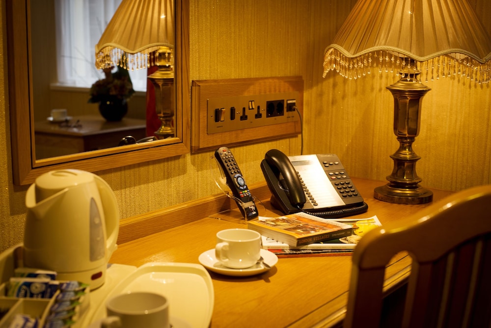 Montana Hotel London 45/50