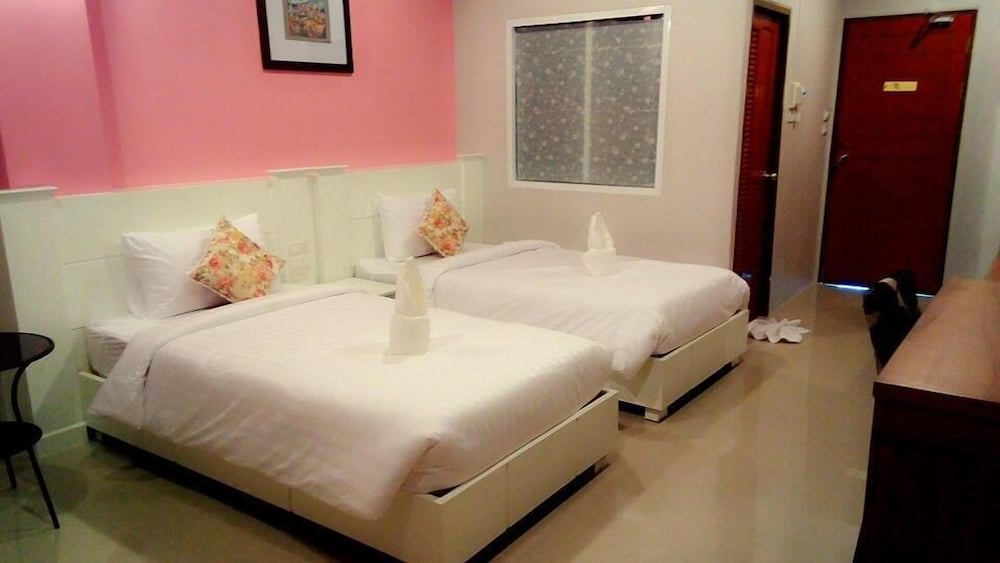 Waen Petch Place 17/55