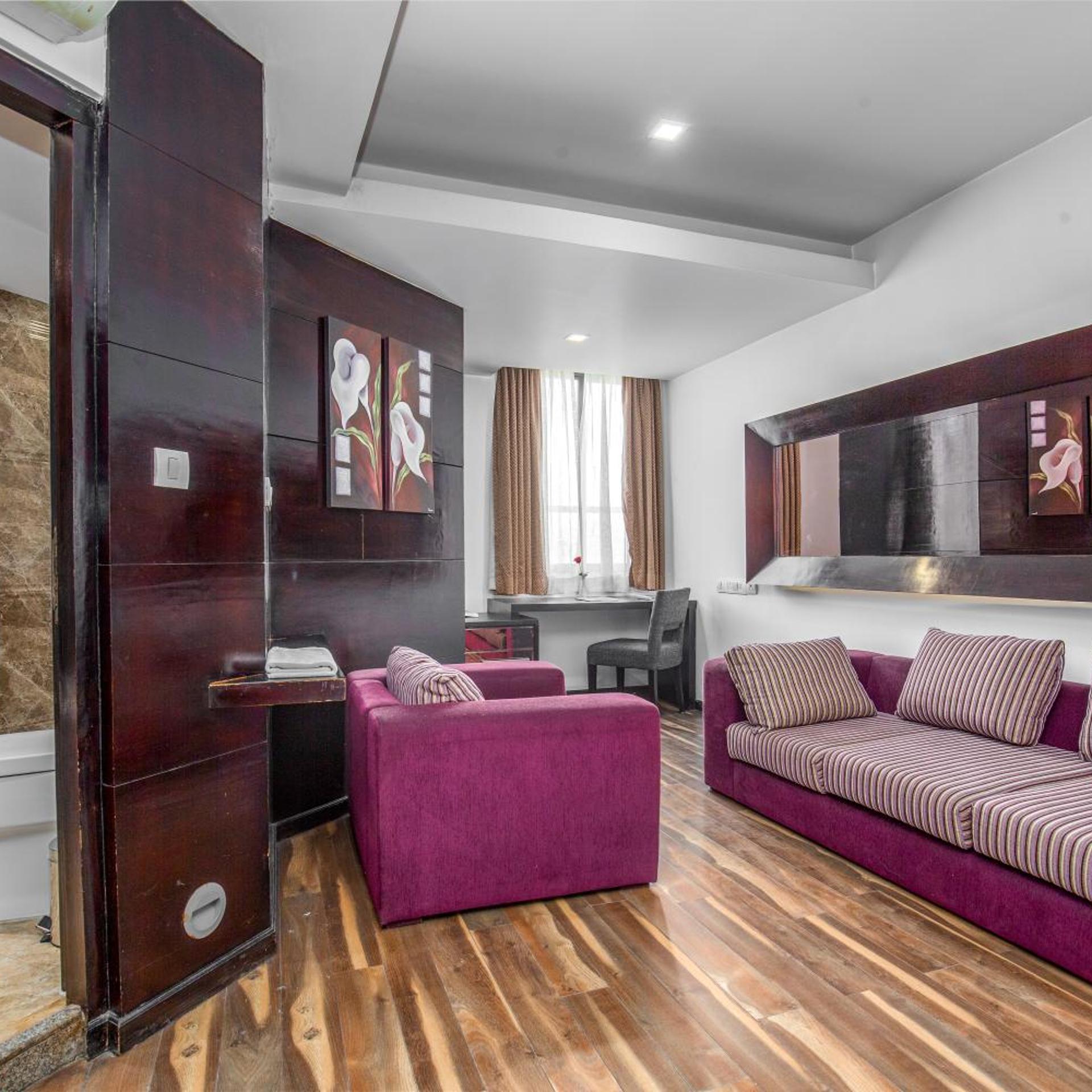 Mahabir Palace 28/40