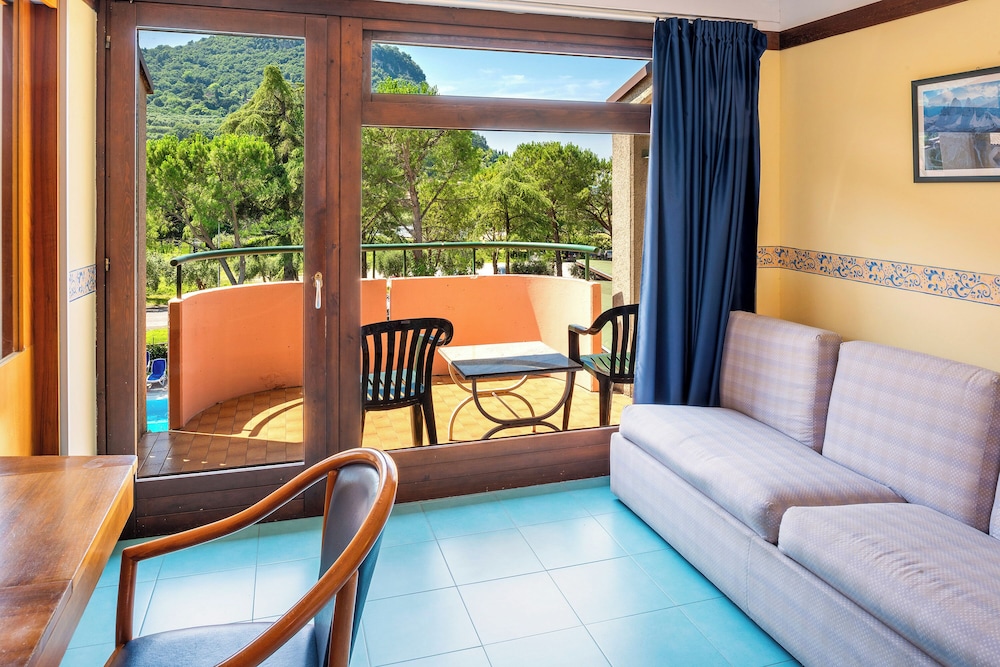 Royal Suite 20/34