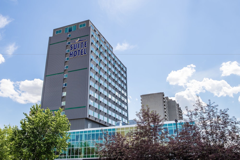 Campus Tower Suite Hotel 1/67