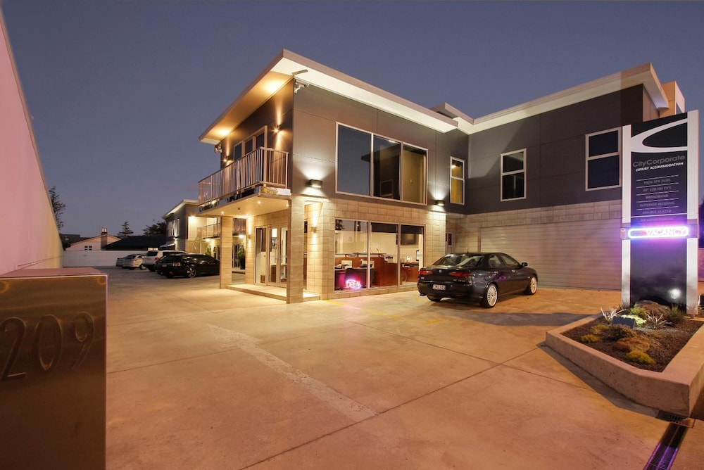City Corporate Motor Inn 34/42