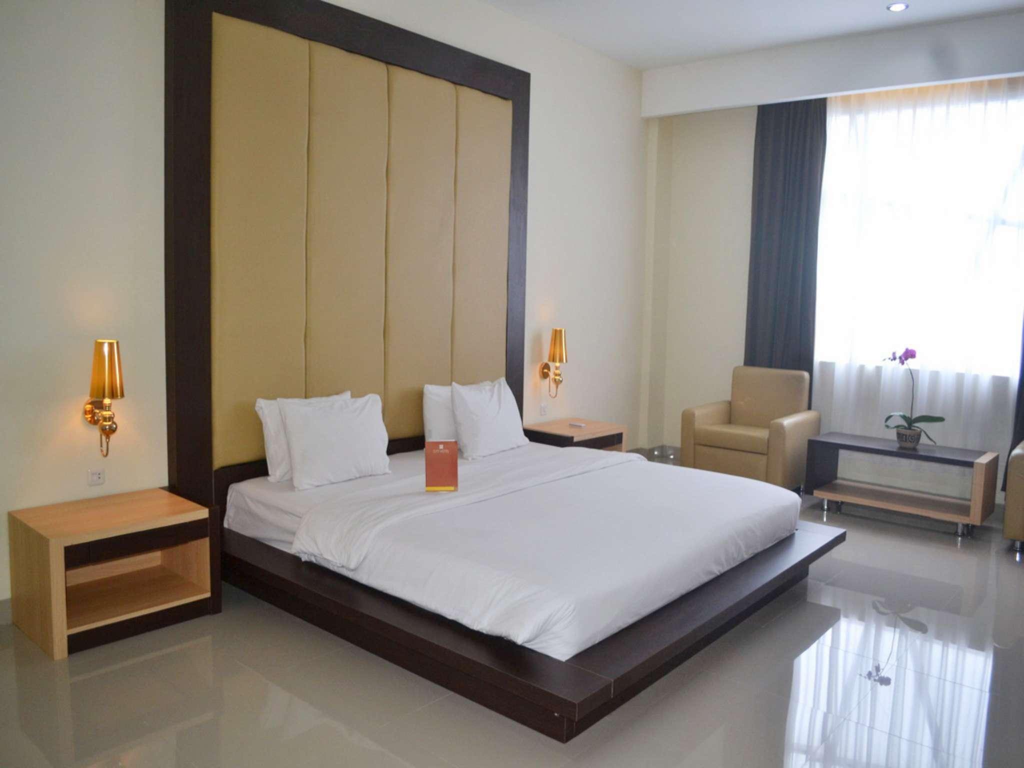 City Hotel Tasikmalaya 4/15