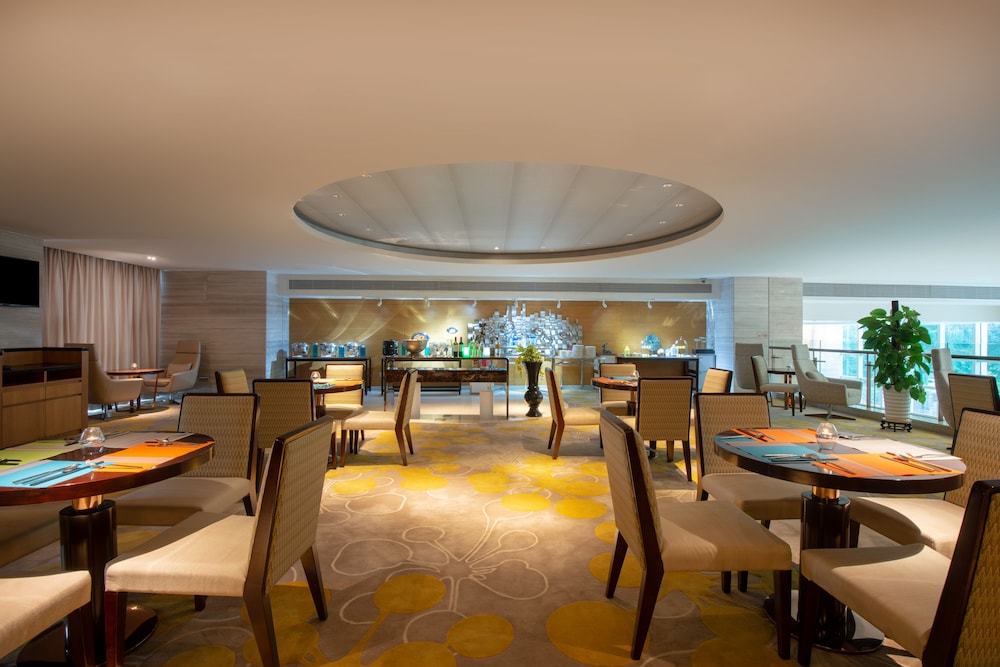 HOLIDAY INN GUANGZHOU SCIENCE CITY 37/50