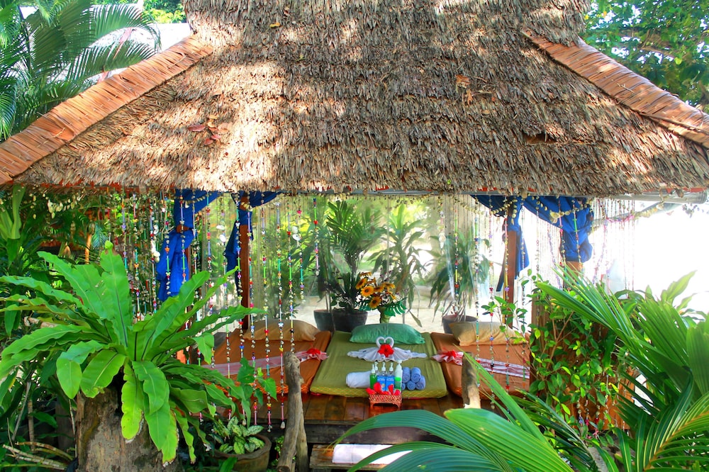 Phi Phi Relax Beach Resort 62/71