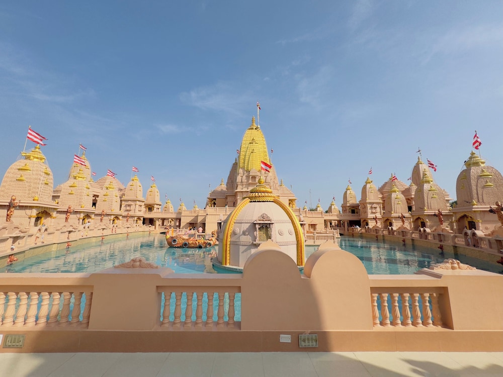 Vivanta Ekta Nagar, Statue of Unity 53/56