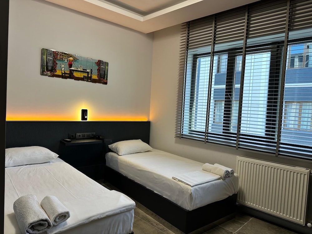 Grand FM Hotel 12/50