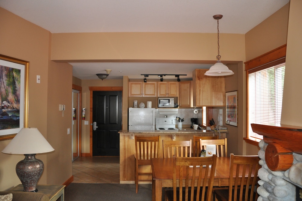 Lizard Creek Lodge 29/52