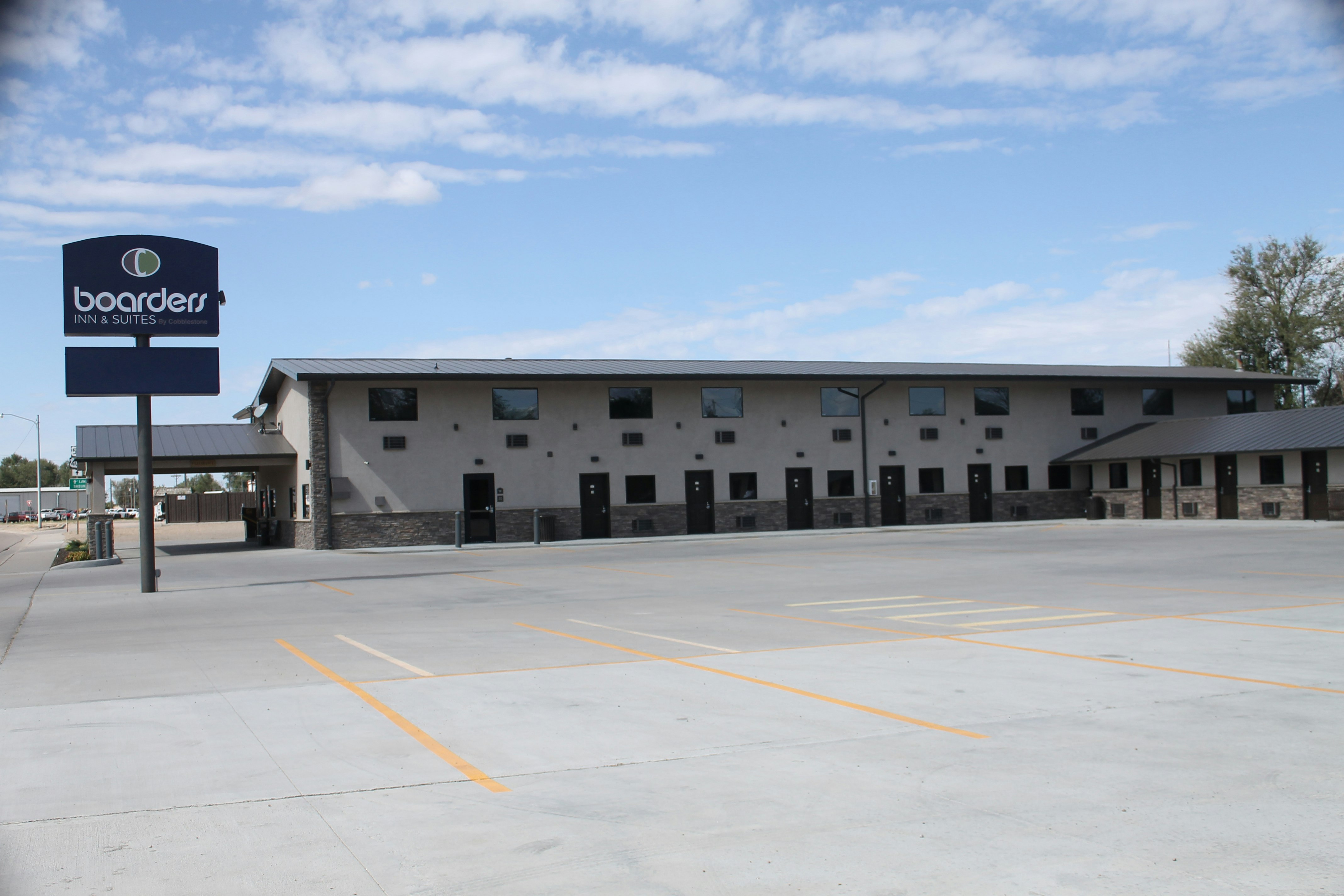 Boarders Inn & Suites by Cobblestone Hotels - Syracuse 21/25