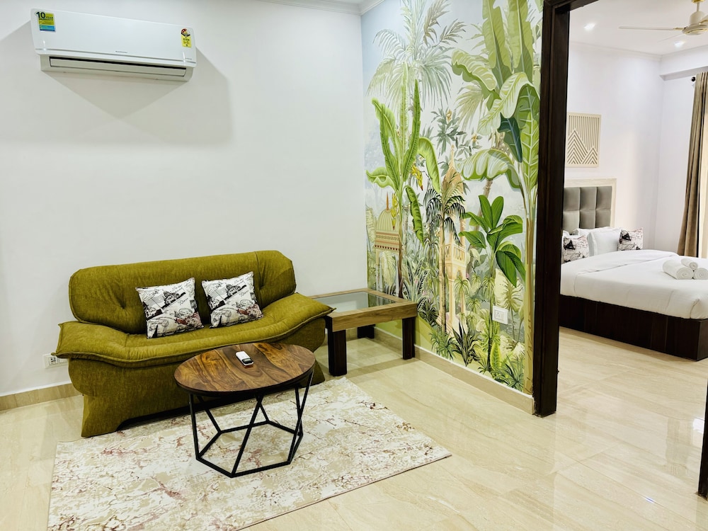 ZEN Suites Golf Course Road 38/50