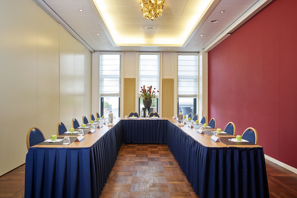 AMRATH GRAND HOTEL DE L EMPEREUR 44/64
