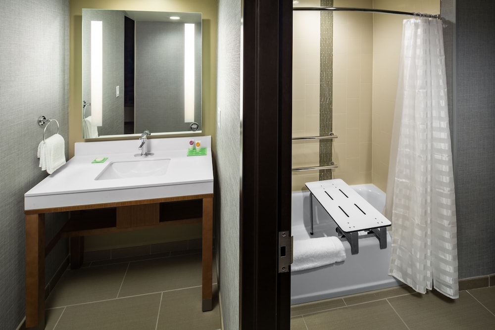 Hyatt Place Sumter/Downtown 9/52