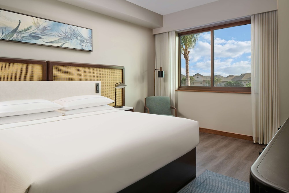 1 Bedroom, King Bed, Resort View, Accessible