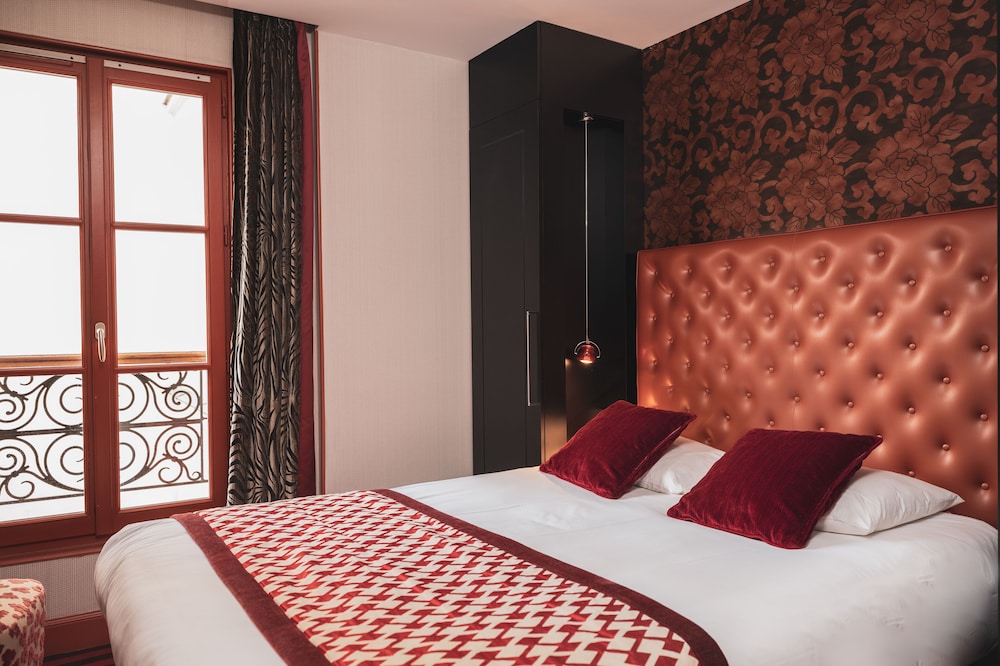 SUPERIOR, DOUBLE BED