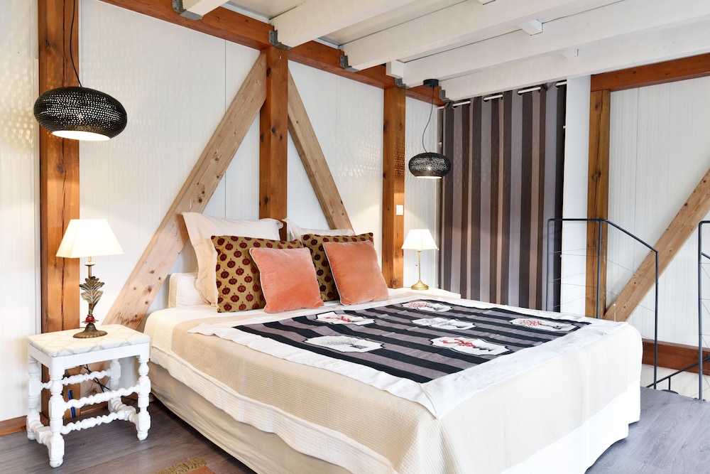 Nautilus, Cottage, 1 Single and 3 Queen Beds, Ground Floor