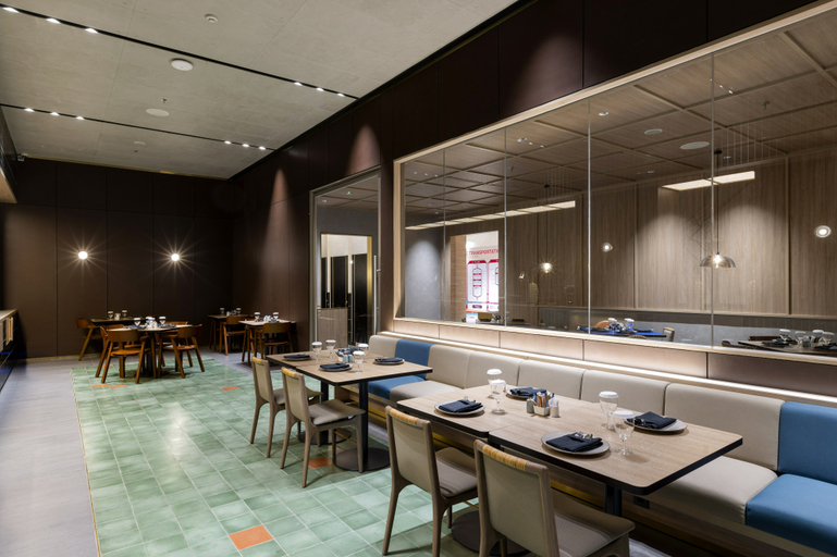 GOLDEN TULIP ESSENTIAL PIK2 JAKARTA 7/11