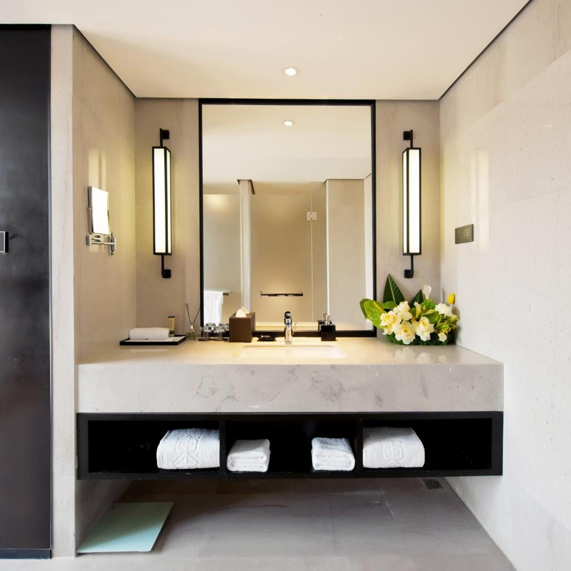 Deluxe, Family, King Bed, Sofa, Xi'an Eastern House Boutique Hotel 9/10