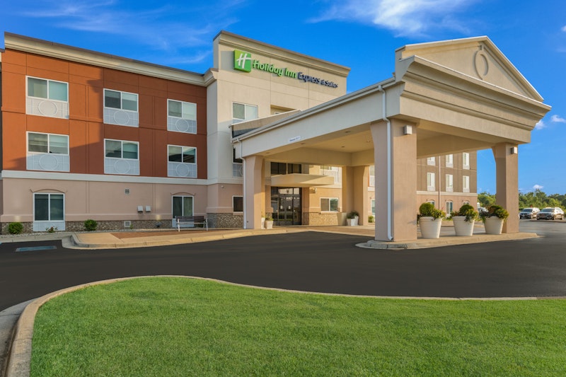 Holiday Inn Express Hotel Suites Jasper 47/49