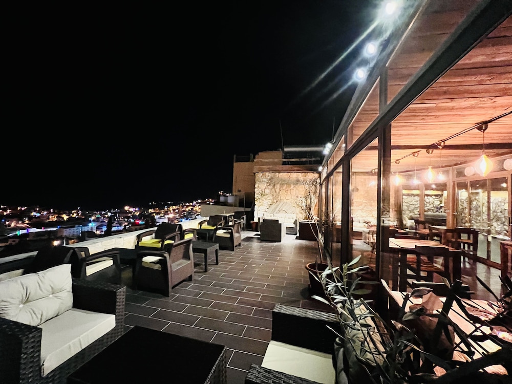 Ata Ali Hotel 14/28