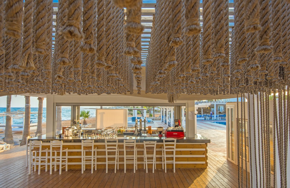 Dome Beach Marina Hotel and Resort 20/46