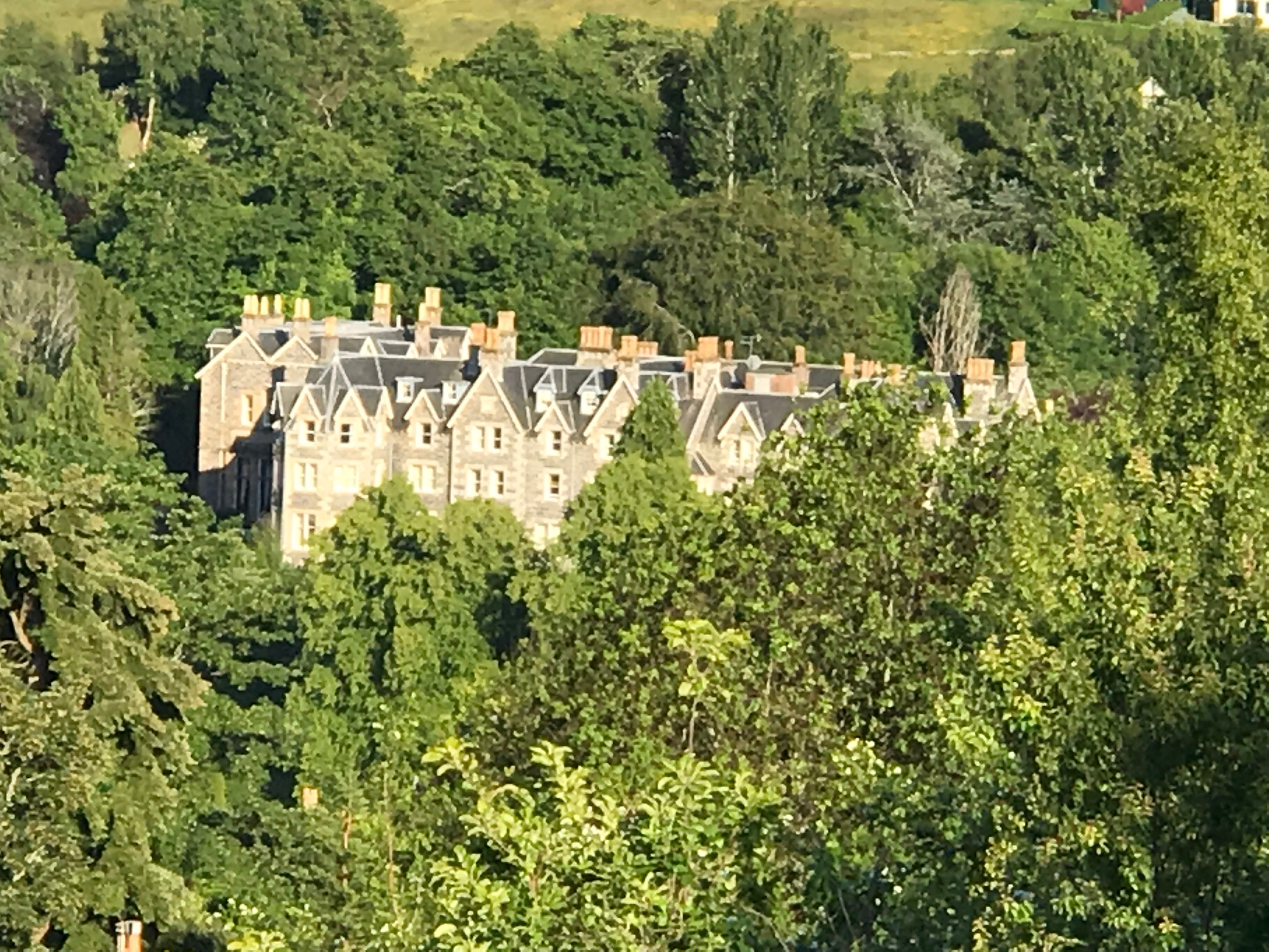 BEN WYVIS HOTEL 56/58