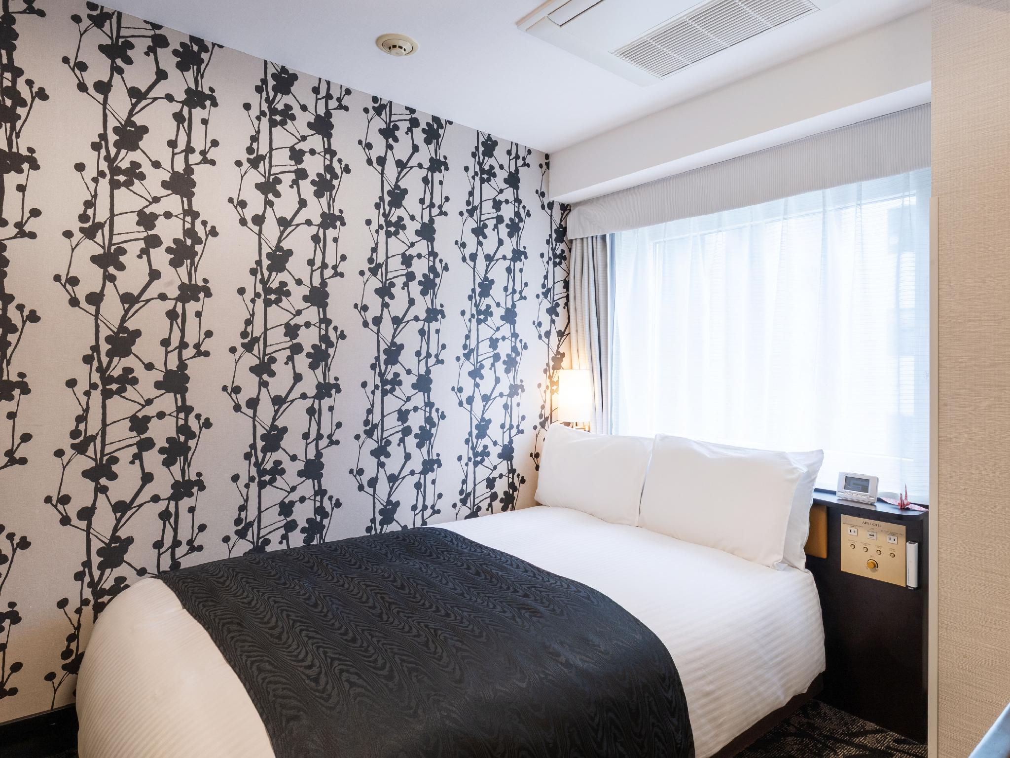 Semi Room, Semi Double Bed, Small, Smoking