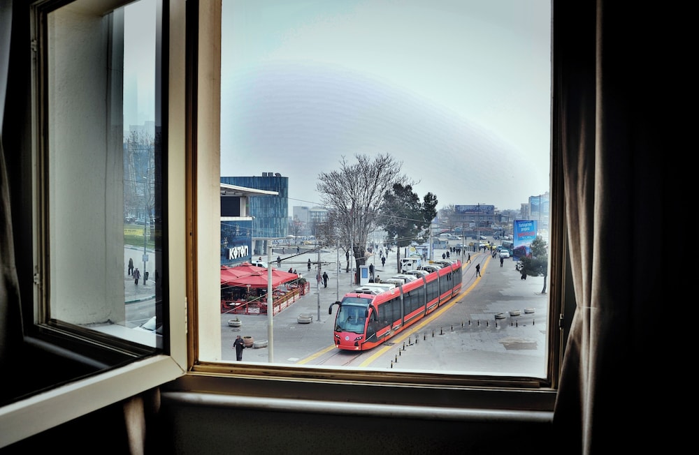 KARDES HOTEL 15/68