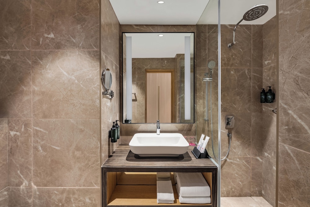 Ramada Encore by Wyndham Gurugram Dwarka Expressway 59/60
