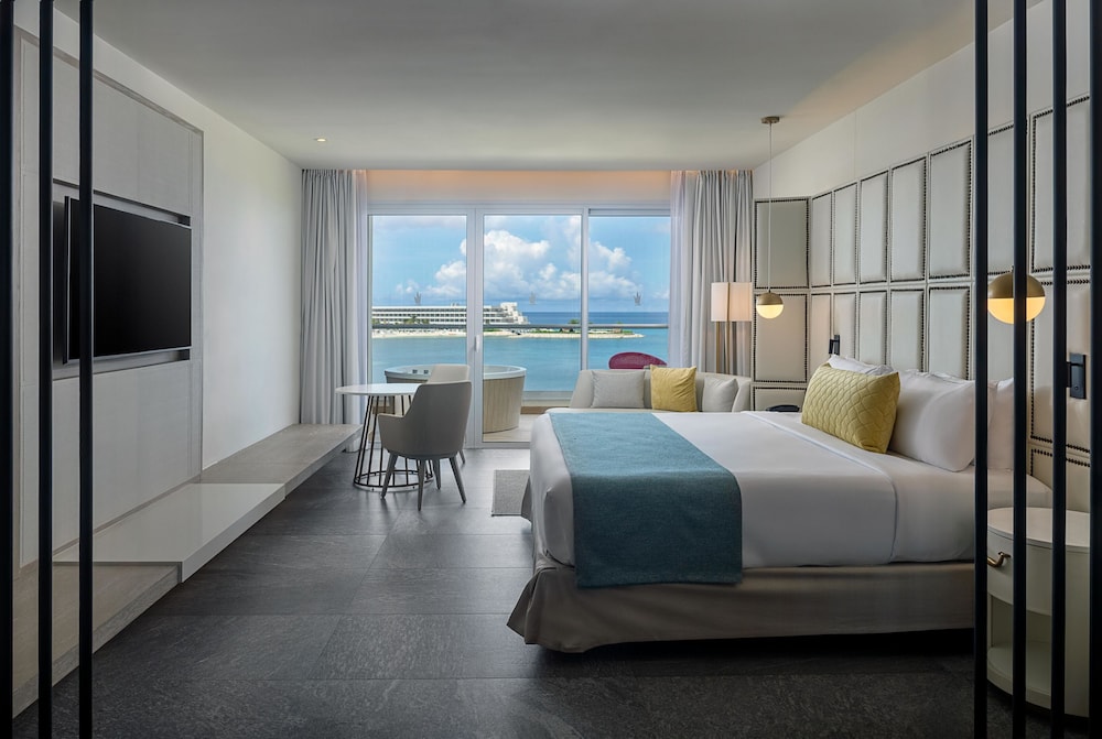 1 BEDROOM, PLATINUM, SUITE