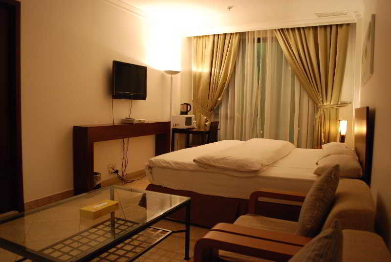 Times Square Suite 19/34