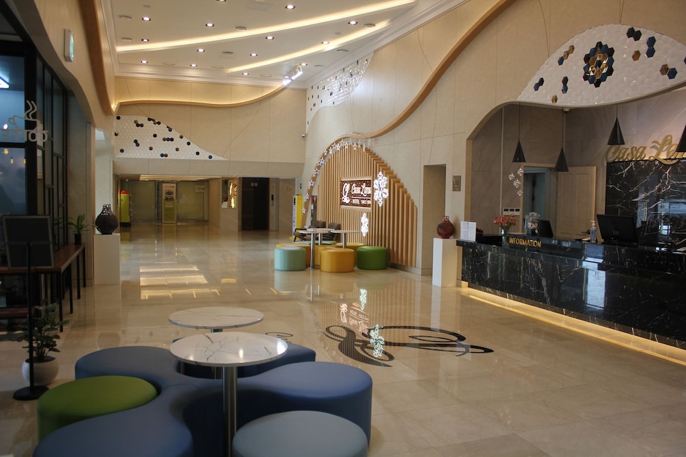 Casaloma Hotel 10/50
