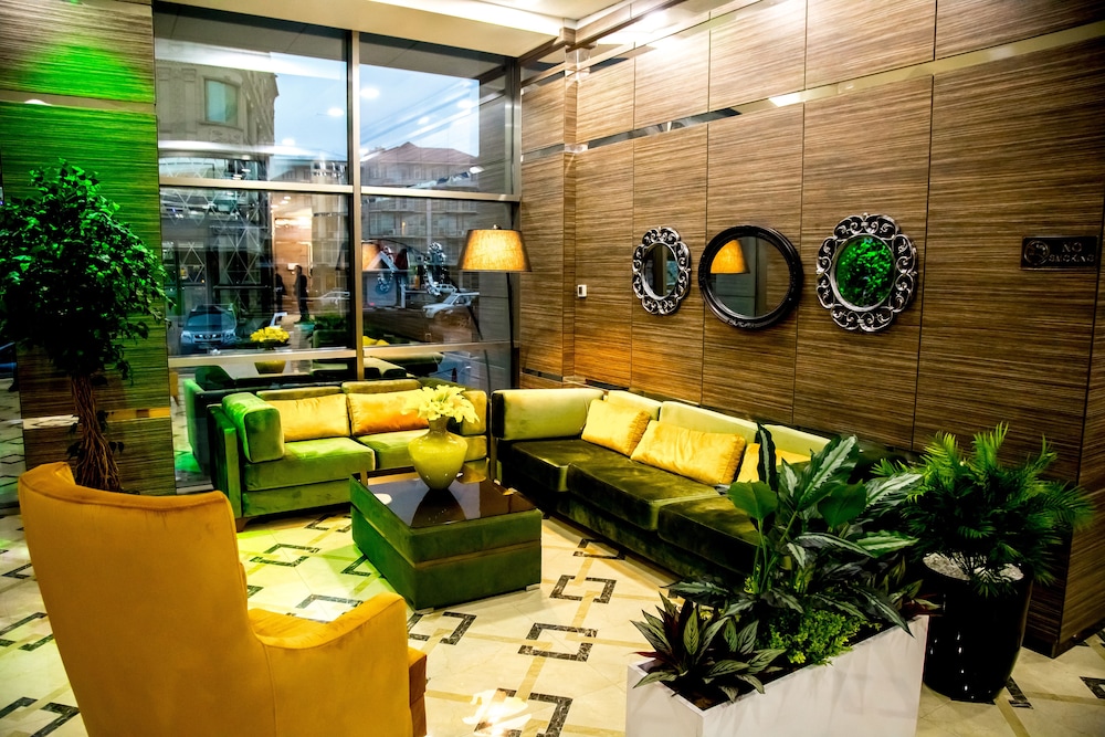 West Shine Hotel 40/48