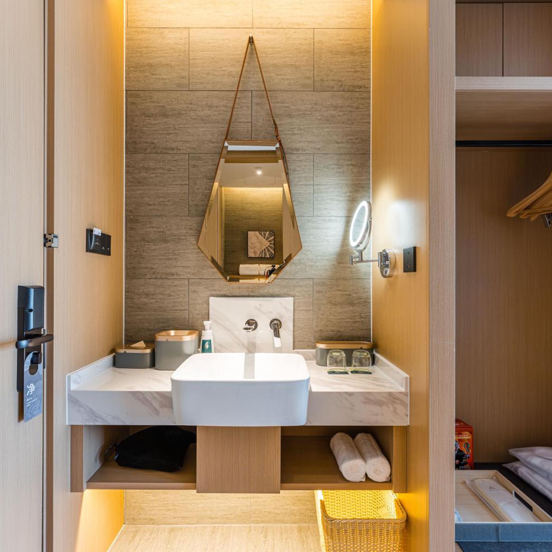 Atour Hotel (Suzhou Mudu Ancient Town Store) 56/60